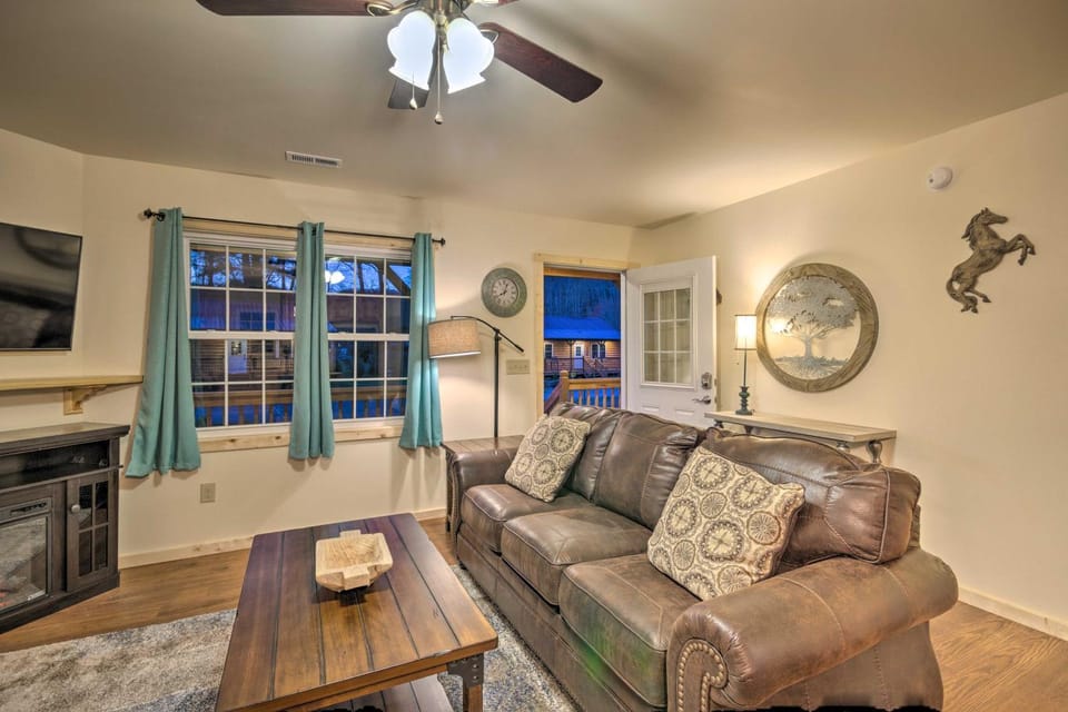 Fire Pit: Cozy Bryson City Cabin on Tuck River Cabin in Swain County