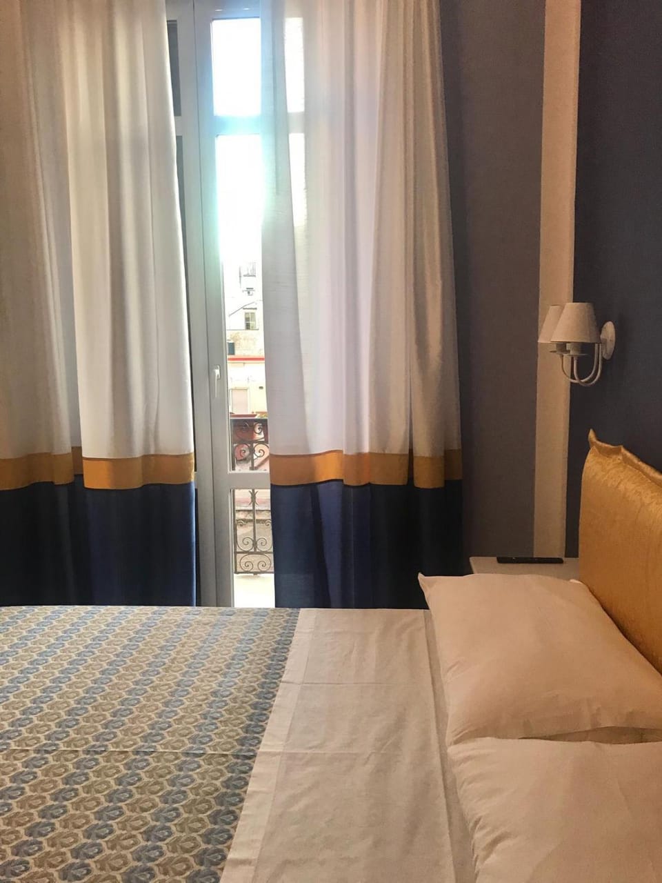 Bed, Kitchen or kitchenette, Bedroom