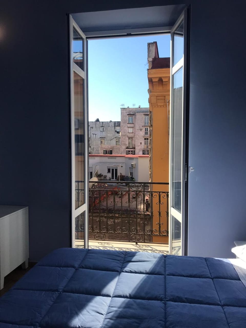 Bed, View (from property/room), Balcony/Terrace, Bedroom, City view, Quiet street view
