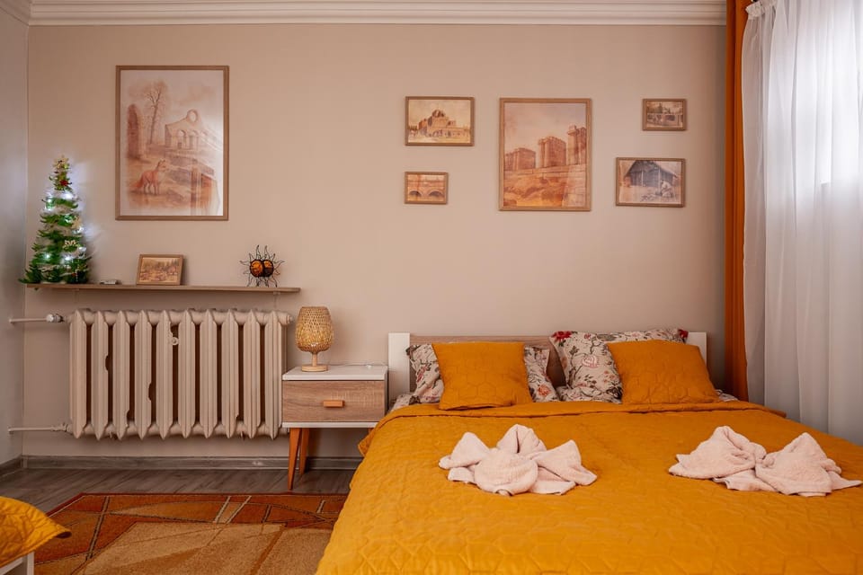 Bed, Living room