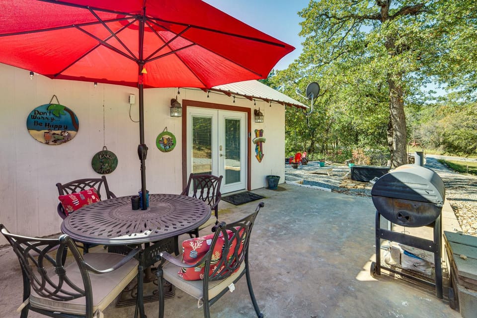 1 Mi to Park and Boat Ramp! Lake Texoma Retreat House in Lake Texoma