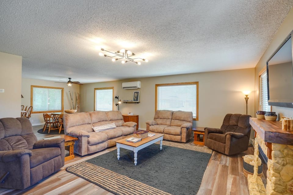 'Roosevelt Suite' < 1 Mi to Teddy Roosevelt Park! House in North Dakota