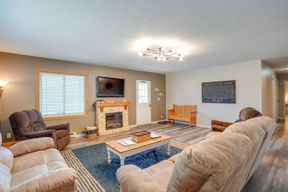 'Roosevelt Suite' < 1 Mi to Teddy Roosevelt Park! House in North Dakota