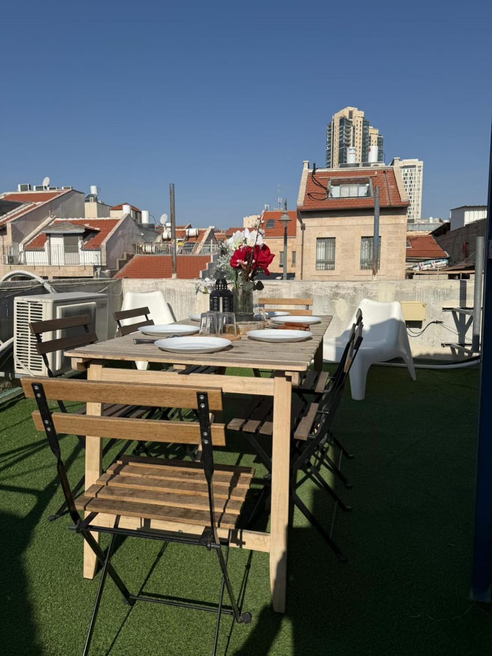 Patio, Day, Balcony/Terrace, Dining area