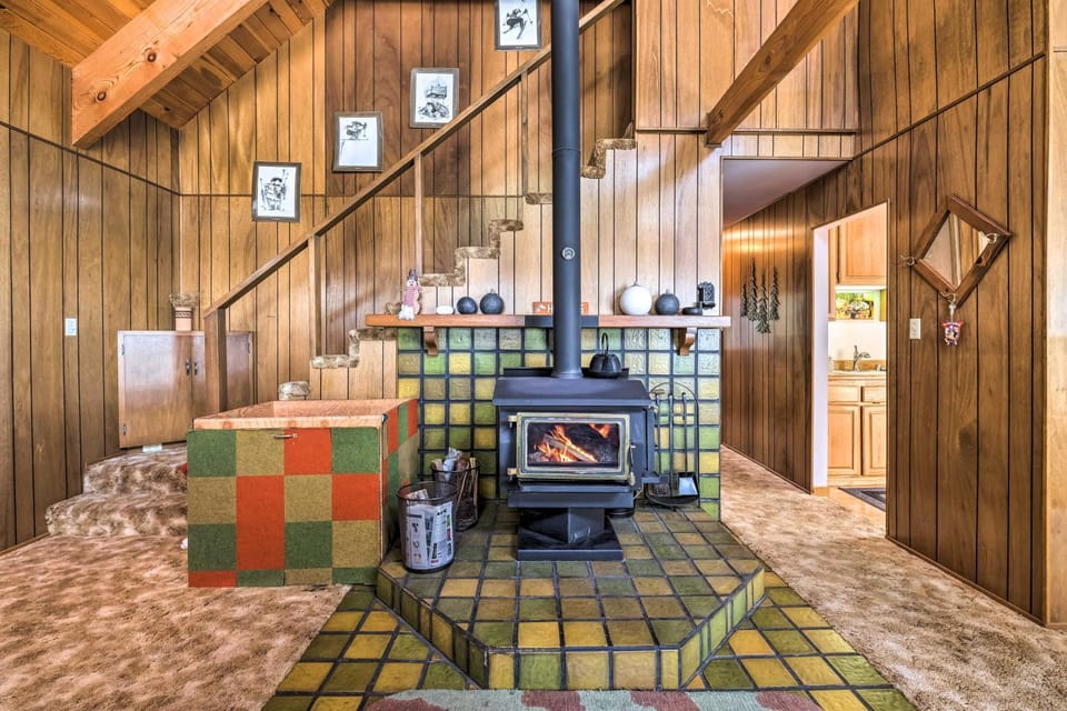 Near Hiking and Skiing Bear Valley Cabin! Cabin in Bear Valley