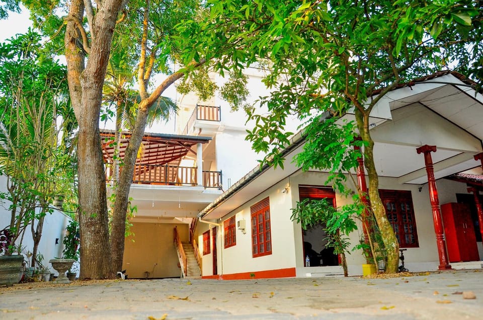Property building, Facade/entrance, Garden, View (from property/room), Balcony/Terrace, Other, Seating area, Dining area, Mountain view, Area and facilities, Area and facilities, Entertainment