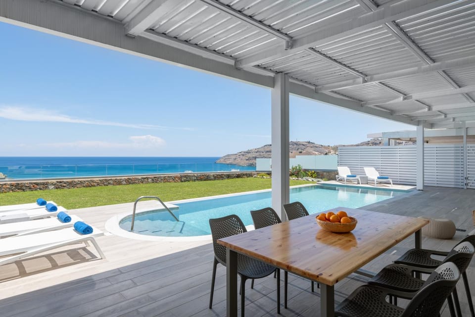 Balcony/Terrace, Swimming pool