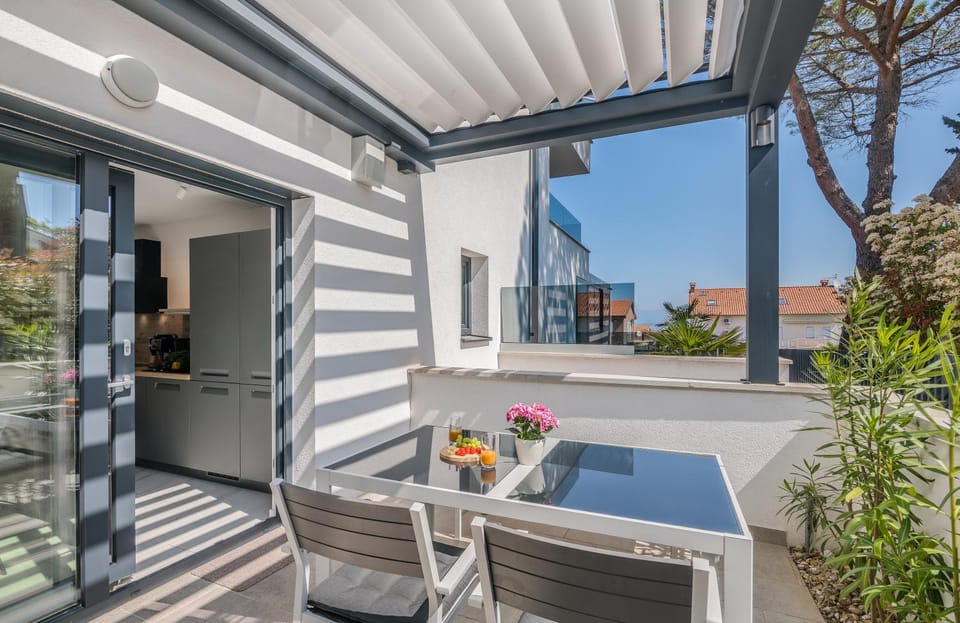 Patio, Balcony/Terrace