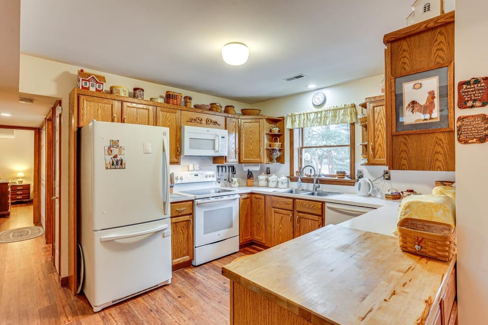 Charming Apartment w/ Yard & Beautiful Gardens! Apartment in Pennsylvania