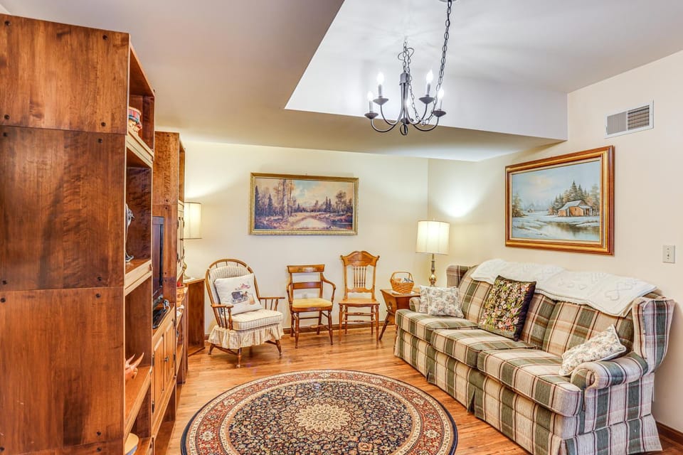 Charming Apartment w/ Yard & Beautiful Gardens! Apartment in Pennsylvania