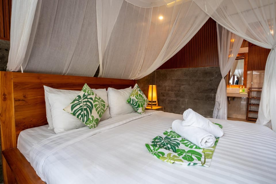 Property building, Bed, Bedroom, air conditioner