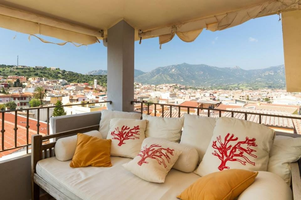 Balcony/Terrace, City view