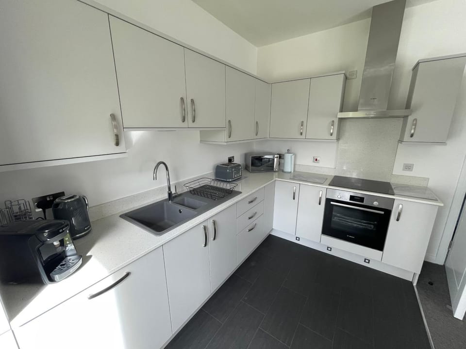 Atholl Place View, Luxury 2 bedroom, 2 bathroom apartment Apartment in Inverness