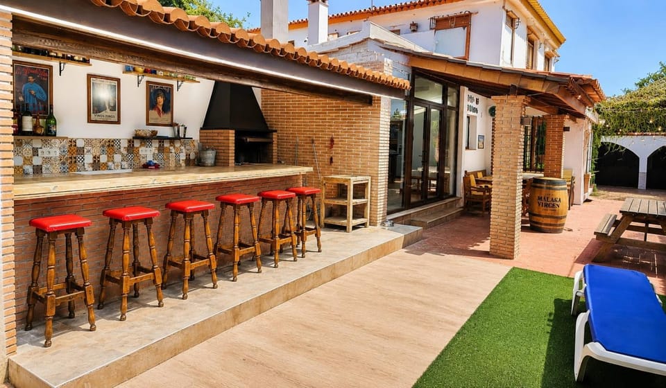 Cortijo Los Arcos - Lujo rural con piscina y vistas espectaculares en Málaga Villa in Andalusia