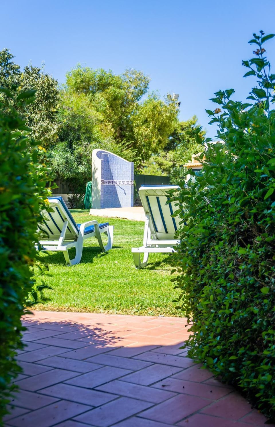Garden, Decorative detail, Garden view