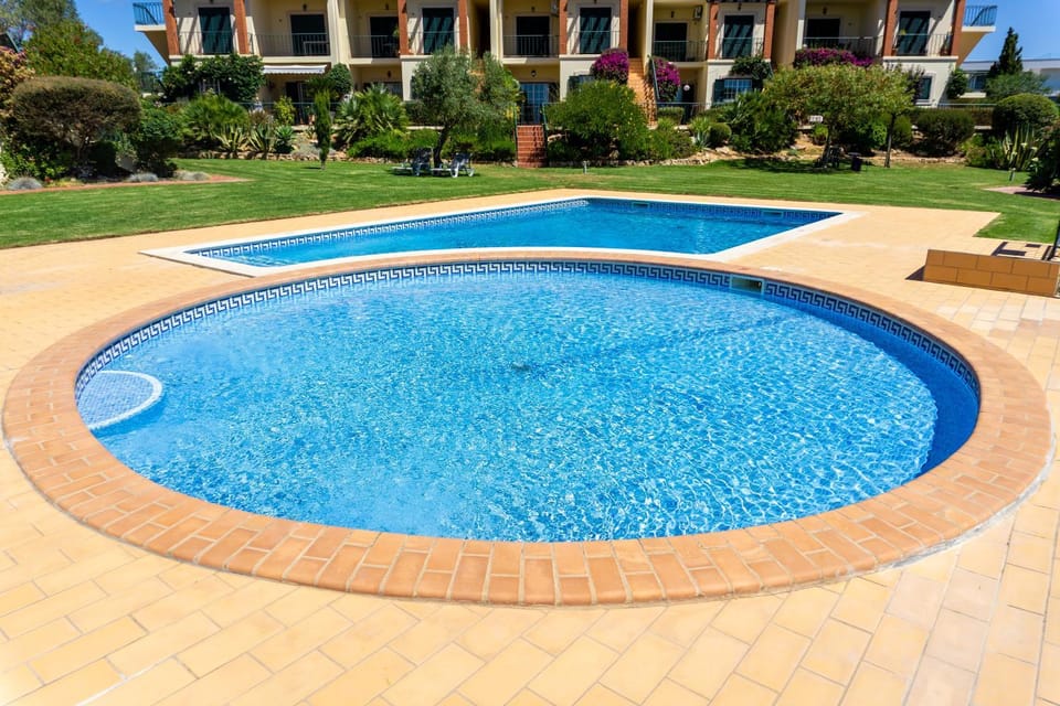 Garden, Swimming pool