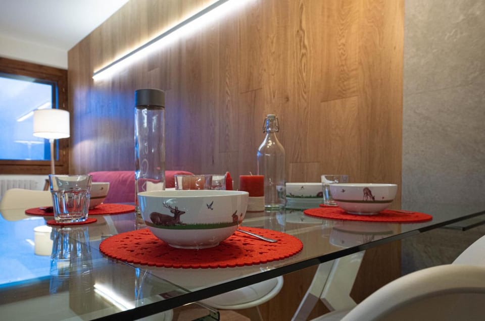 Food and drinks, Food