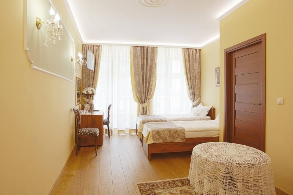 Living room, Bedroom