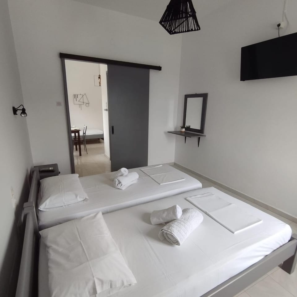 TV and multimedia, Bedroom, oven, towels