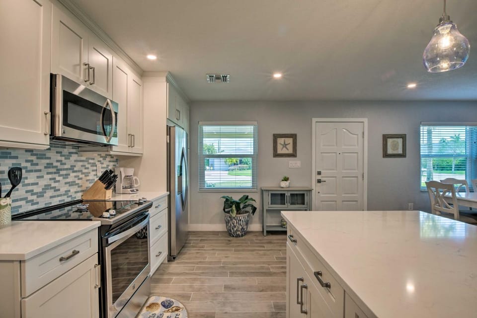 Tasteful Home w/ Patio + Grill < 2 Mi to Beach! House in Naples Park