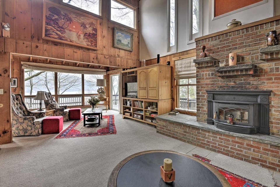 Skaneateles Lake Home: Water Views & Private Beach House in Spafford
