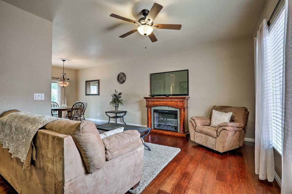 Lovely Kanab Condo in Dwtn, 30 mi to Zion NP! House in Kanab
