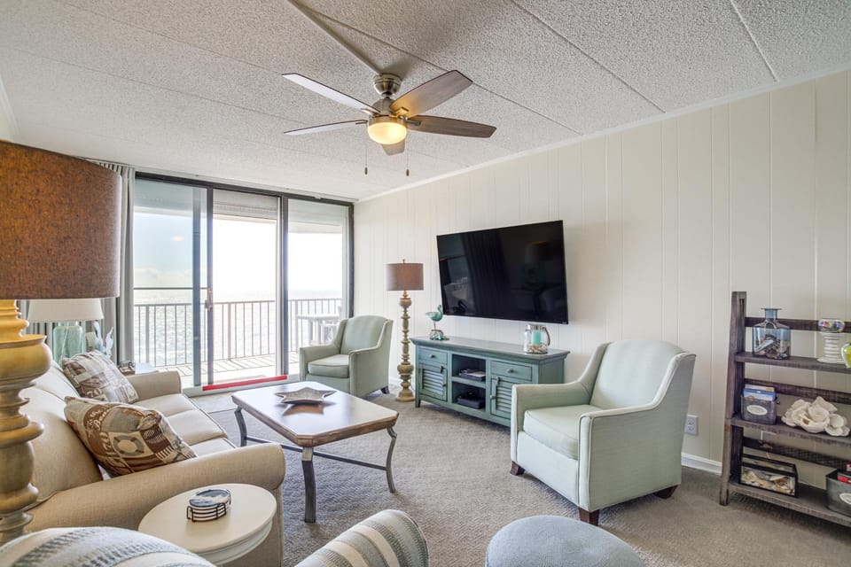 Heated Pool + Views: Beachfront Ocean City Gem House in Ocean City