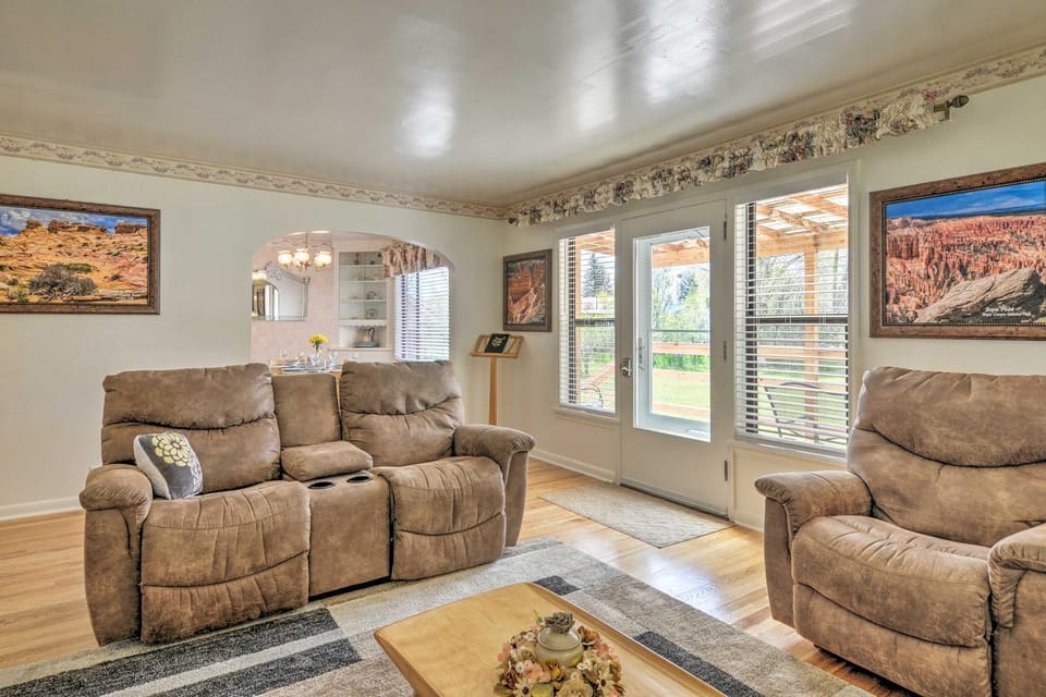 Panguitch Home w/ Patio ~ 24 Mi to Bryce Canyon House in Panguitch
