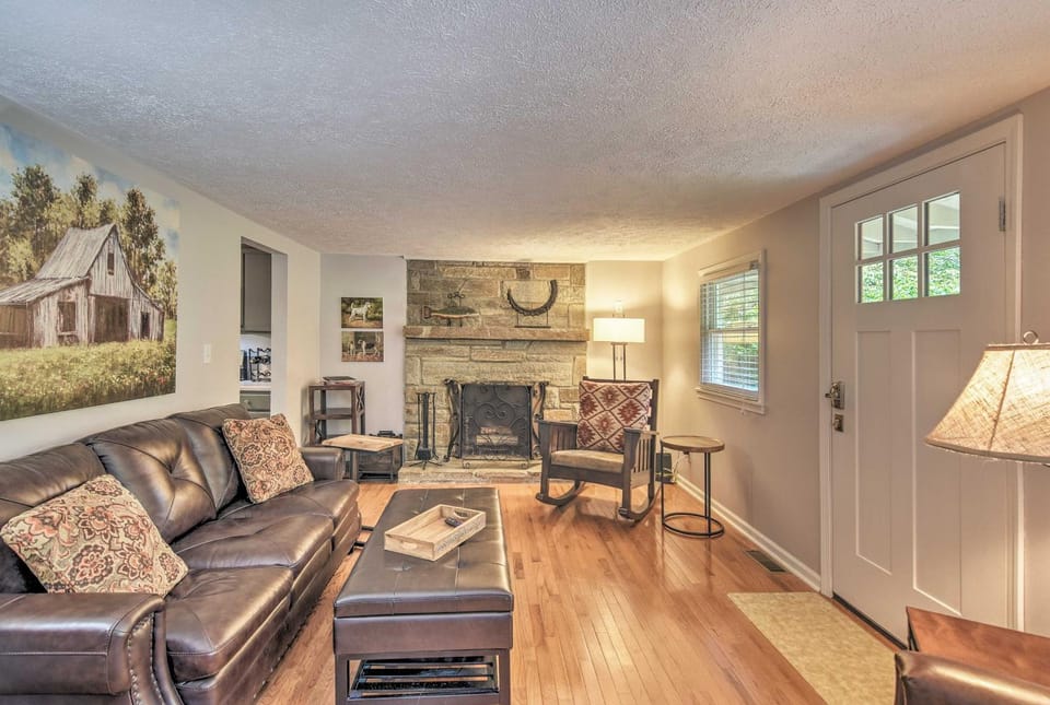 Blowing Rock Home: 1 Block to Downtown! House in Blowing Rock