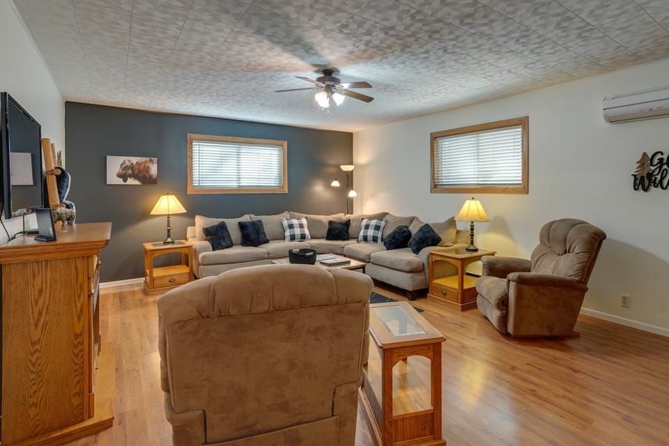 'Badlands Suite' < 1 Mi to Teddy Roosevelt Park! House in North Dakota
