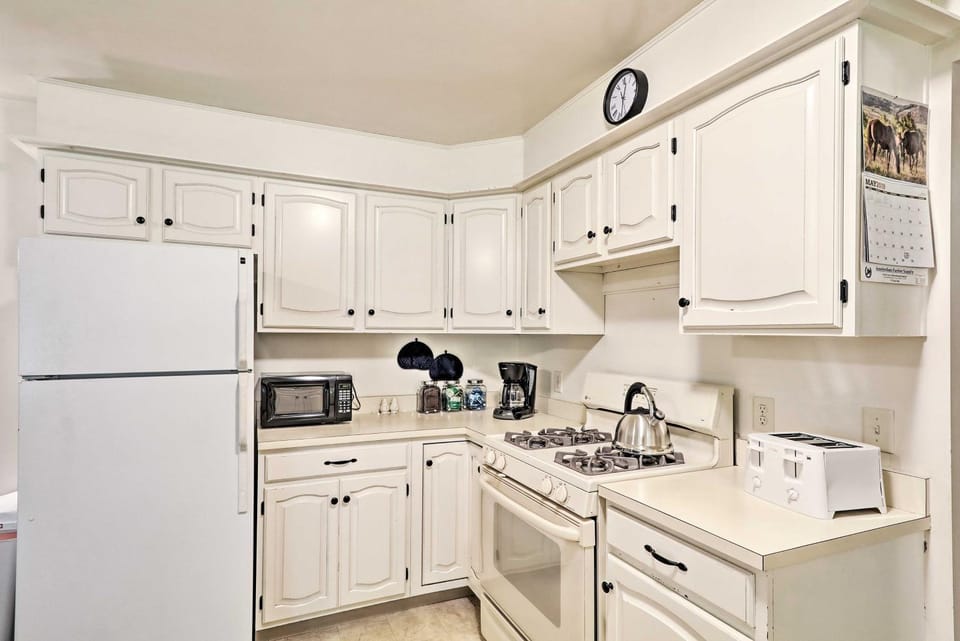 Family Home w/ WiFi, 14 Mi to Dutch Wonderland! House in Pennsylvania