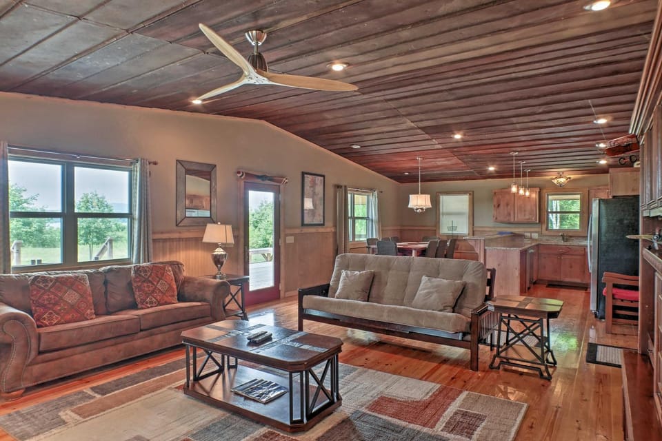 The Aviator at Kudzu Cove Cabins Resort Cabin in Guntersville Lake