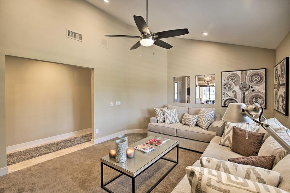 Luxury Remodeled Palm Desert Resort Condo! House in Palm Desert