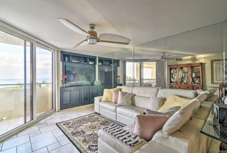 Gulf-View Hudson Condo in Waterfront Resort! House in Hudson