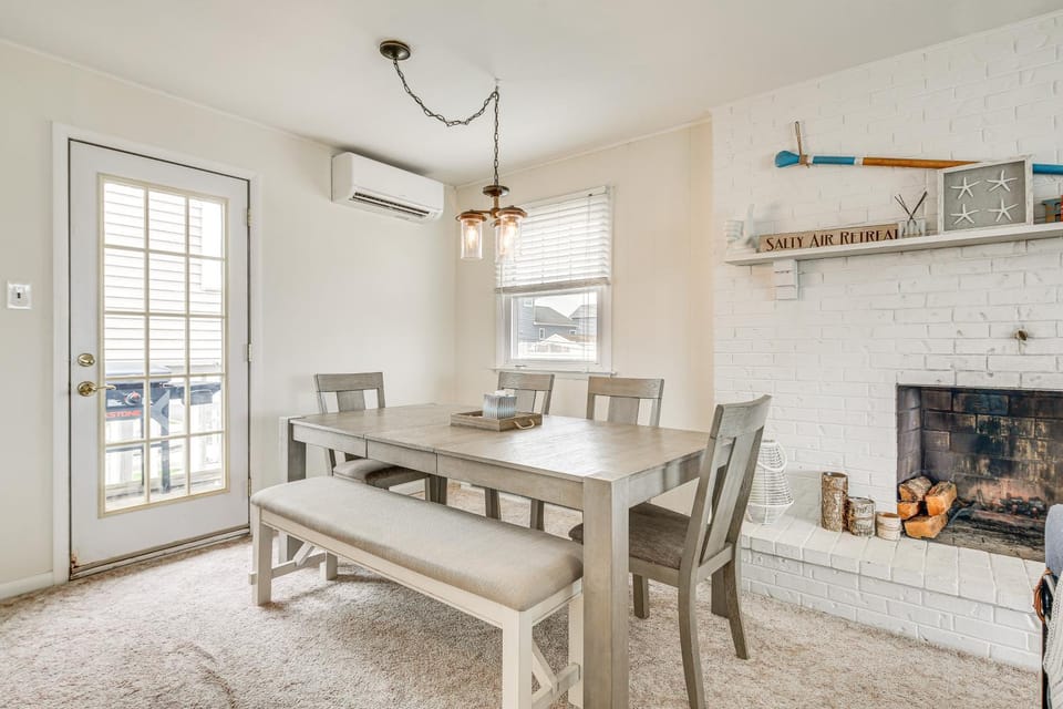 Waterfront Brigantine Home, Walk to Beach! House in Brigantine