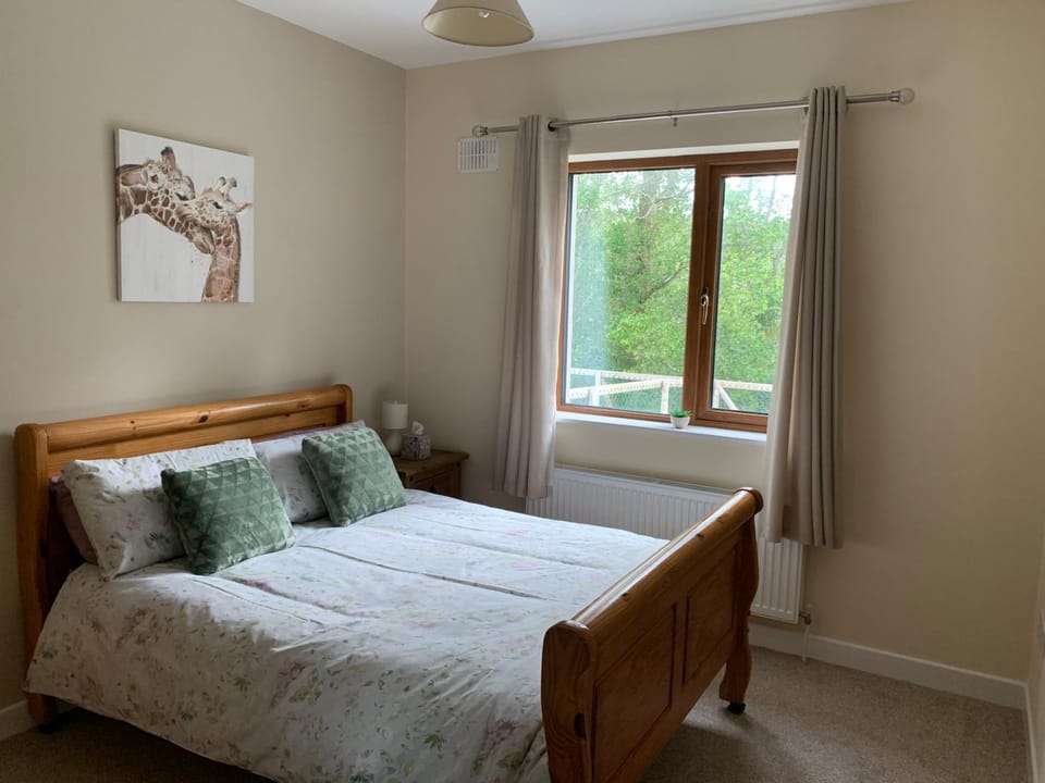 Secluded hilltop hideaway! House in County Mayo