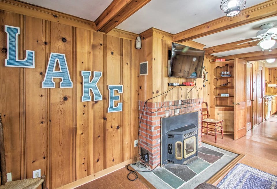 Beachfront Sebago Cottage w/ Deck + Grill! House in Sebago Lake