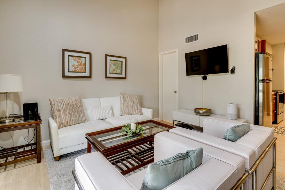 Golf, Swim & Dine! Condo w/ Lake Conroe Access House in Lake Conroe