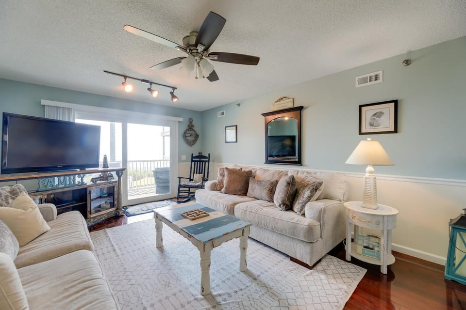 N Topsail Beach Oceanfront Condo w/ Pool! House in North Topsail Beach