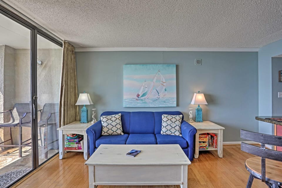 Community Pool Access: Condo in Myrtle Beach House in Myrtle Beach