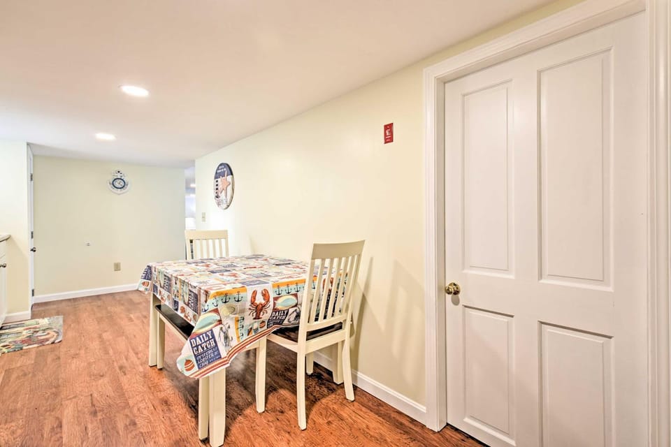 Old Orchard Beach Home w/ Patio: Walk to Beach Apartment in Old Orchard Beach
