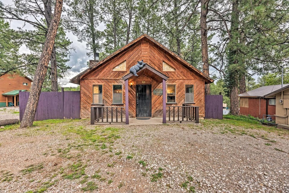 Ruidoso Cabin w/ Deck & Grill - Walk to Town! Cabin in Ruidoso