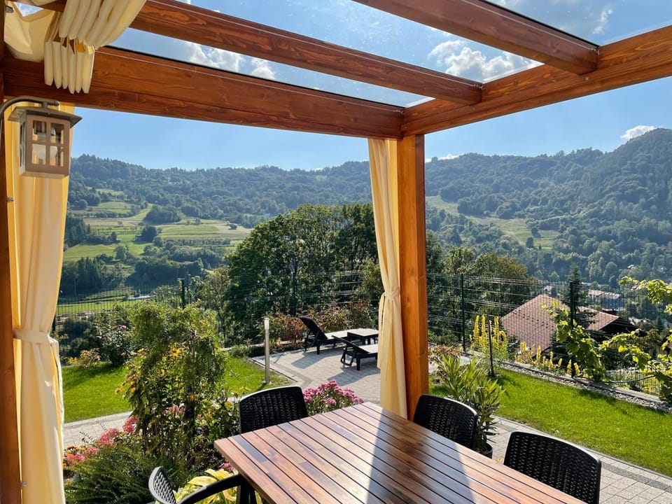 Day, Natural landscape, Balcony/Terrace, Mountain view