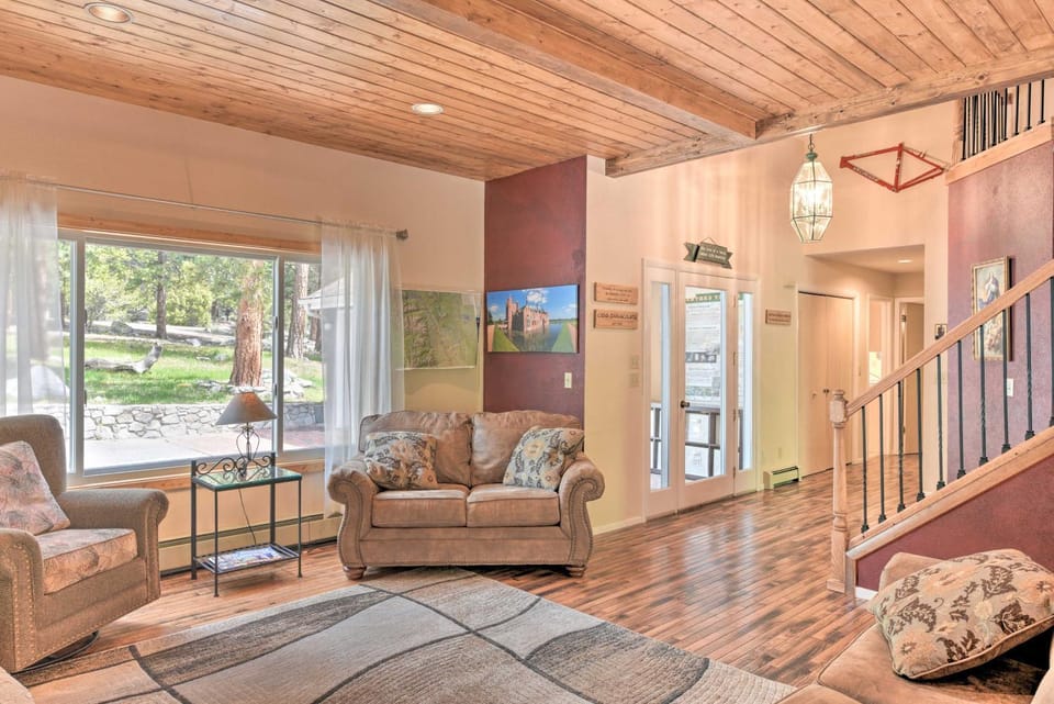 Casa Immaculata on Chalk Creek w/ Views! House in Colorado