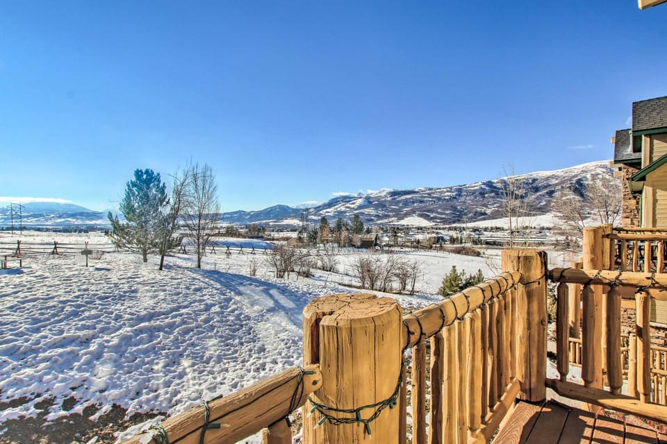 2-Condo Property w/ Mtn Views by Golf & Ski Resort House in Utah