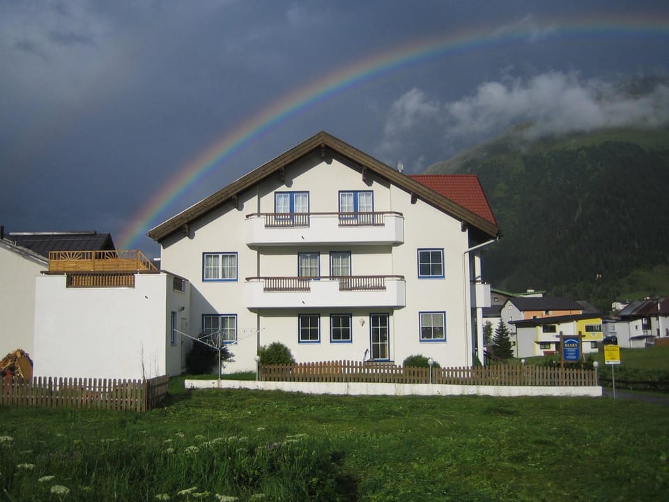 Facade/entrance, Summer, Garden