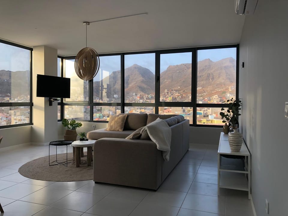 Living room, Photo of the whole room, Mountain view