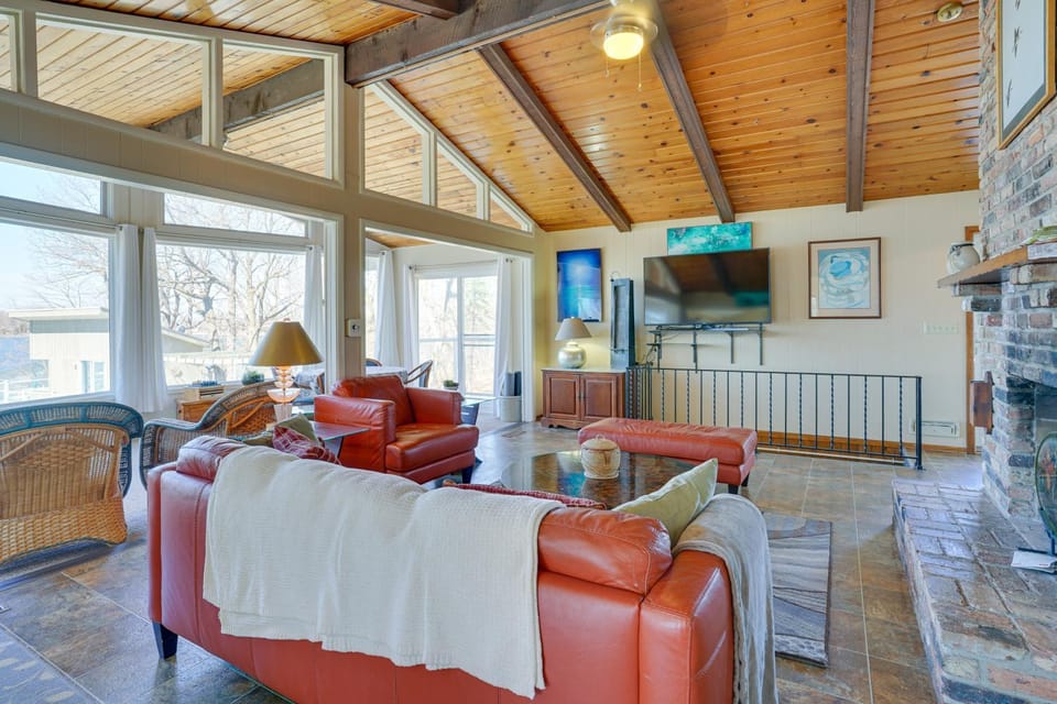 Cedar Lake Retreat with Boathouse and Dock! Apartment in Minnesota