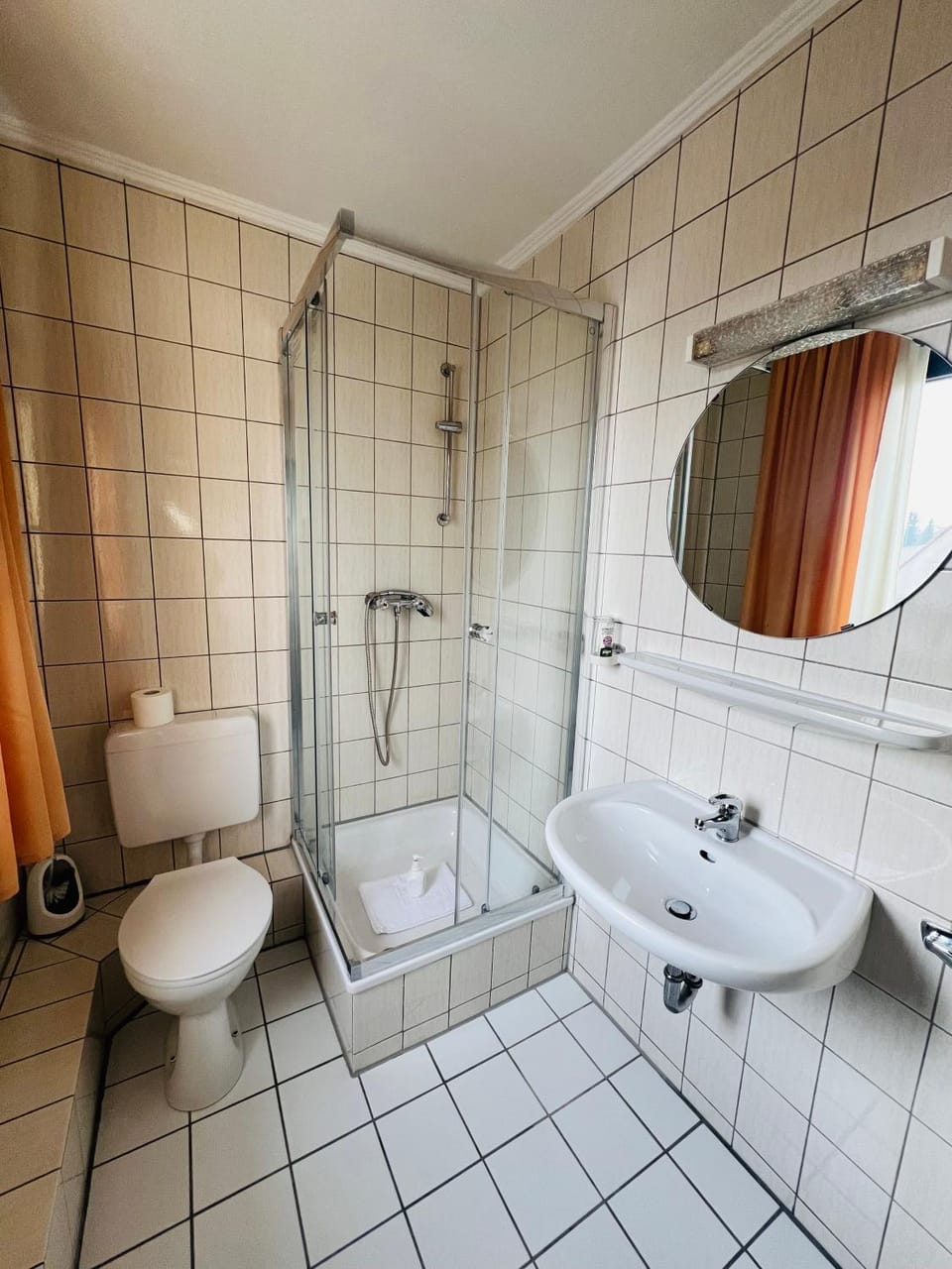 Shower, Toilet, Bathroom