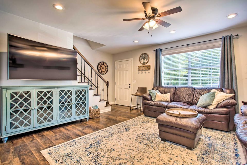 Modern Home w/ Yard + Deck, 1 Mi to Clemson U! House in Clemson